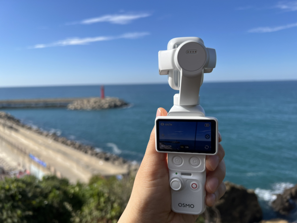 DJI, 광각·중망원 담은 ‘오즈모 포켓 4P’ 펄 화이트 출시